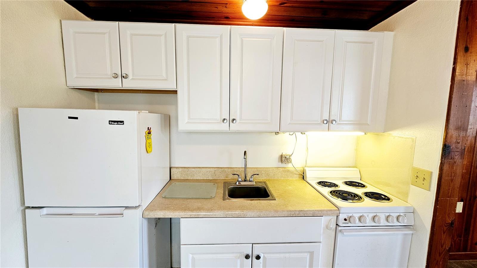 19 N MANGO ST #B, ENGLEWOOD, FL, 34223