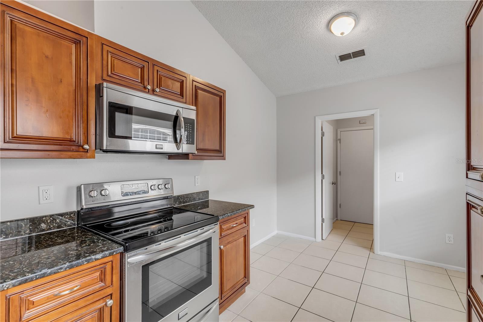1517 CRAWFORD DR, APOPKA, FL, 32703
