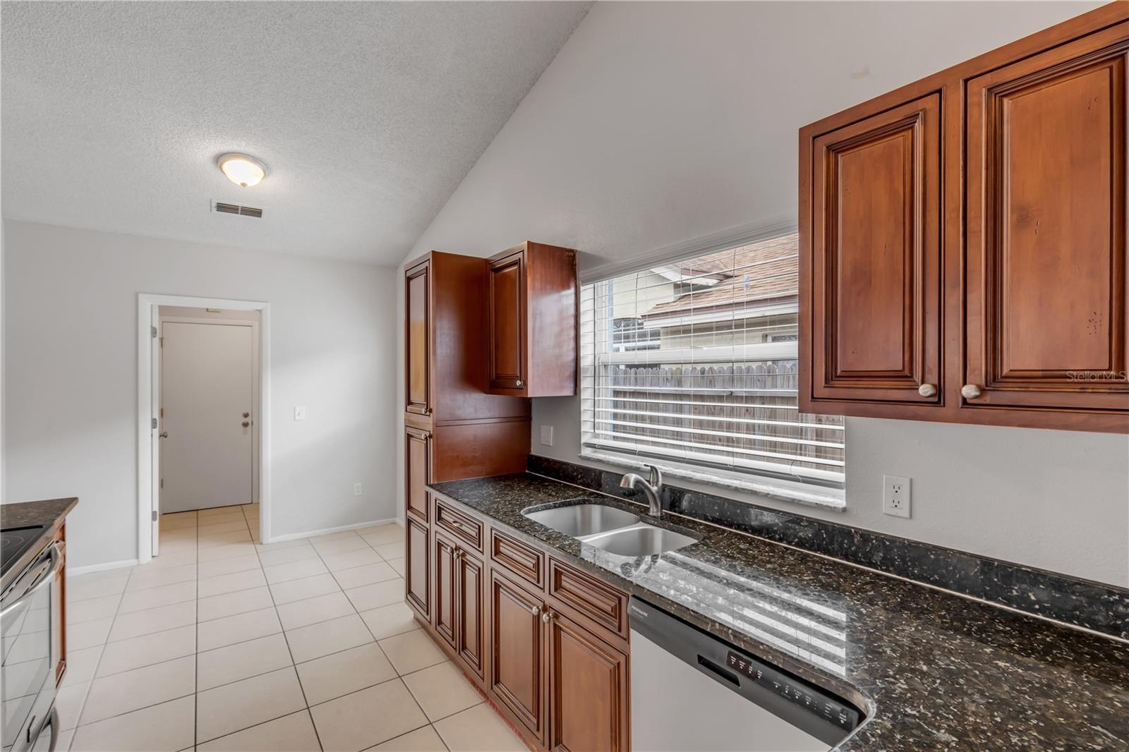 1517 CRAWFORD DR, APOPKA, FL, 32703