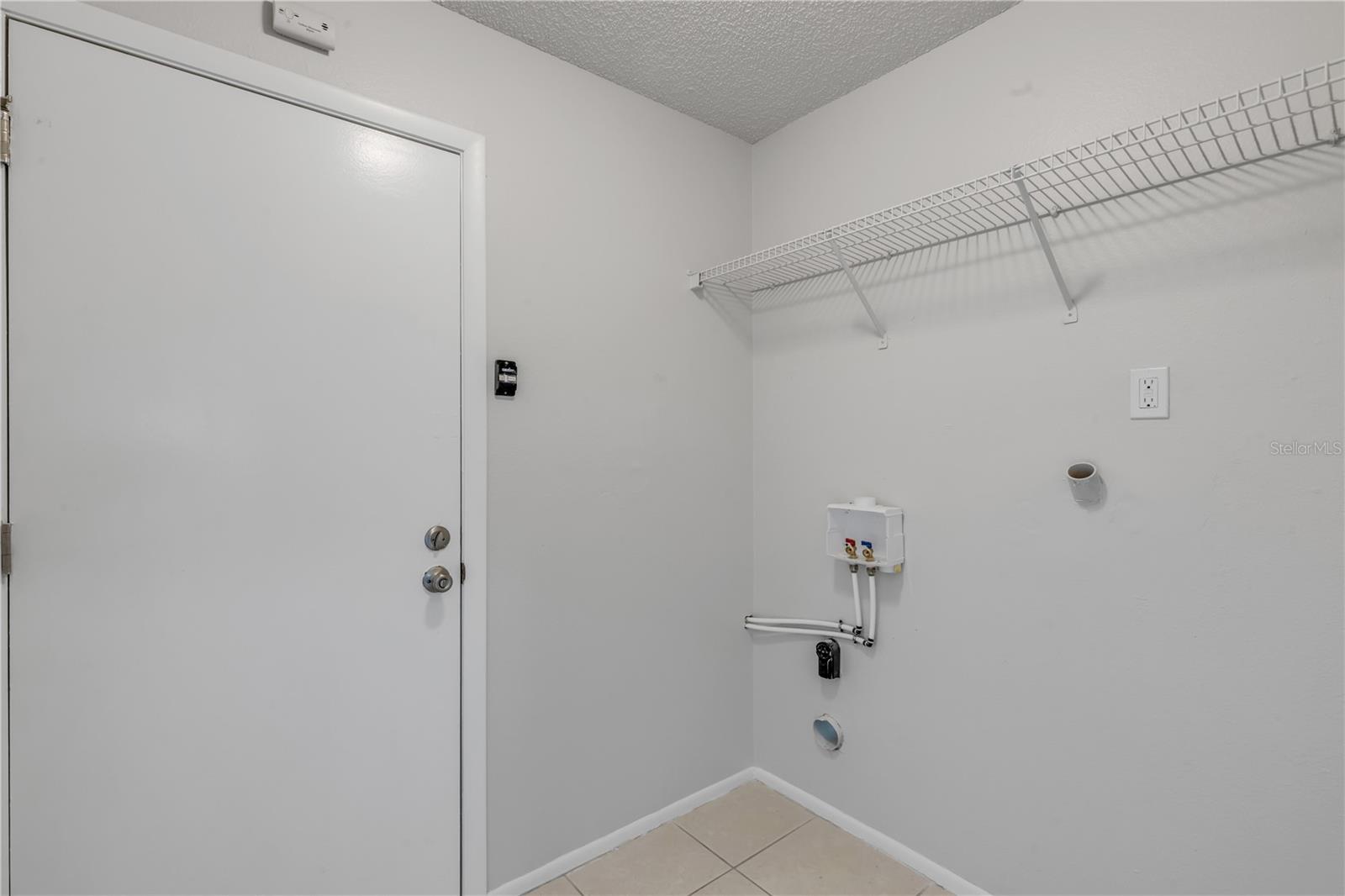 1517 CRAWFORD DR, APOPKA, FL, 32703