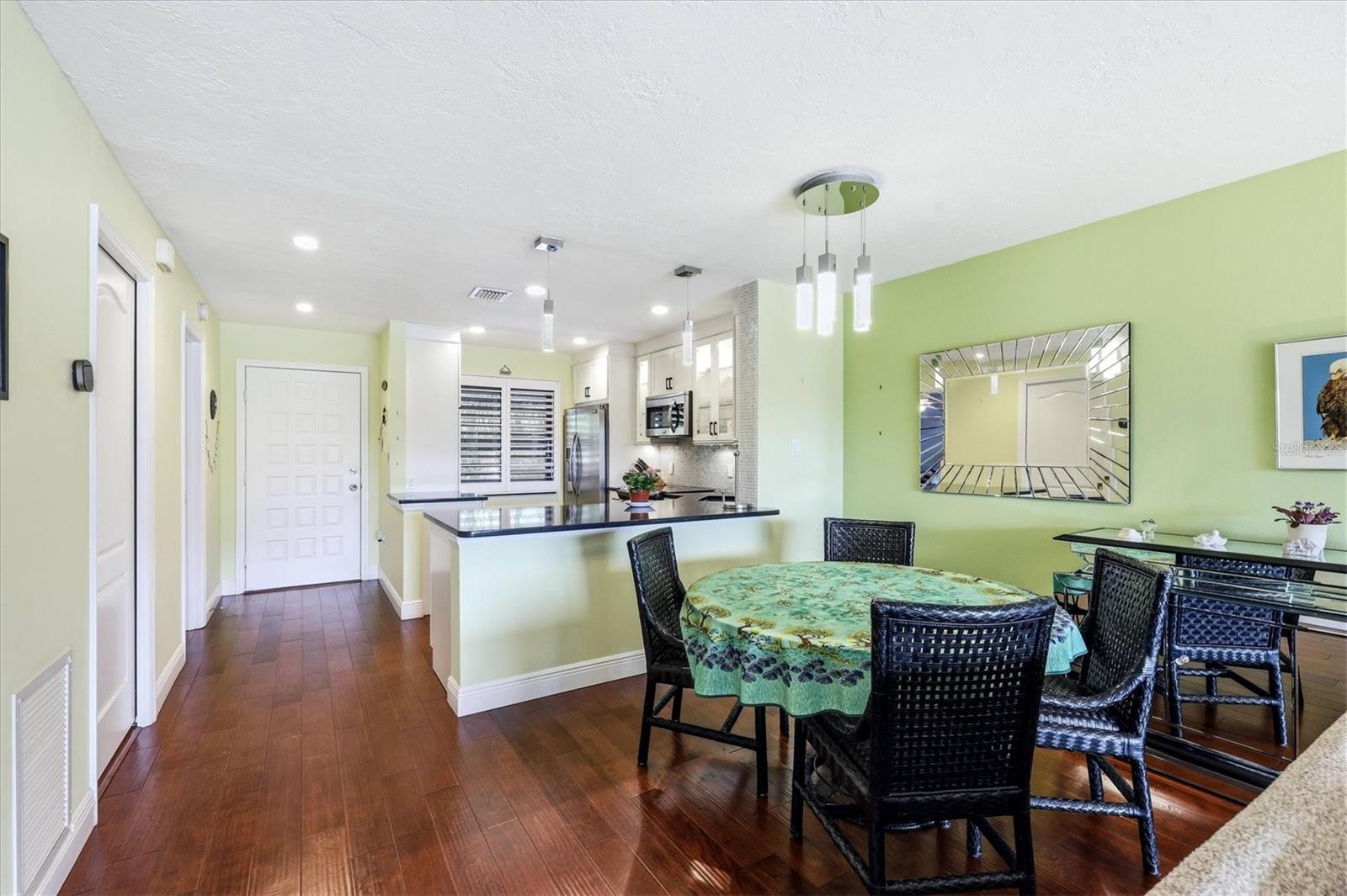 5186 LAKE VILLAGE DR #90, SARASOTA, FL, 34235