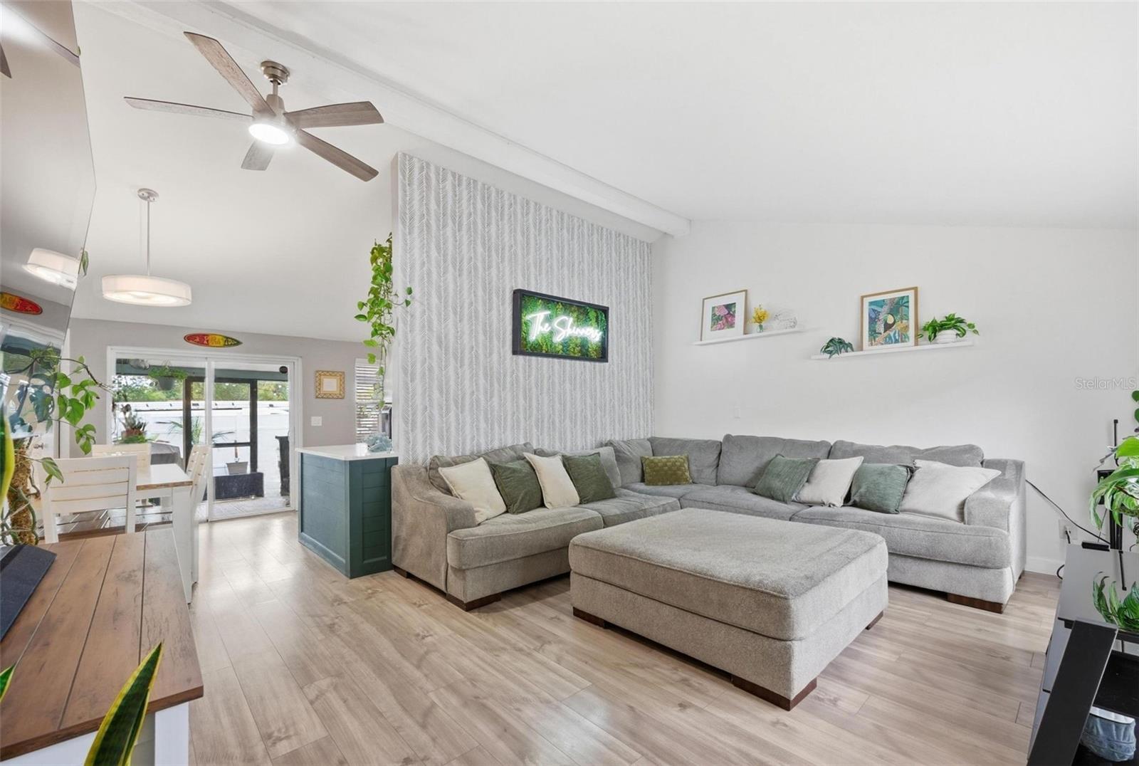 7507 WOODLAND OAKS CT, TAMPA, FL, 33615