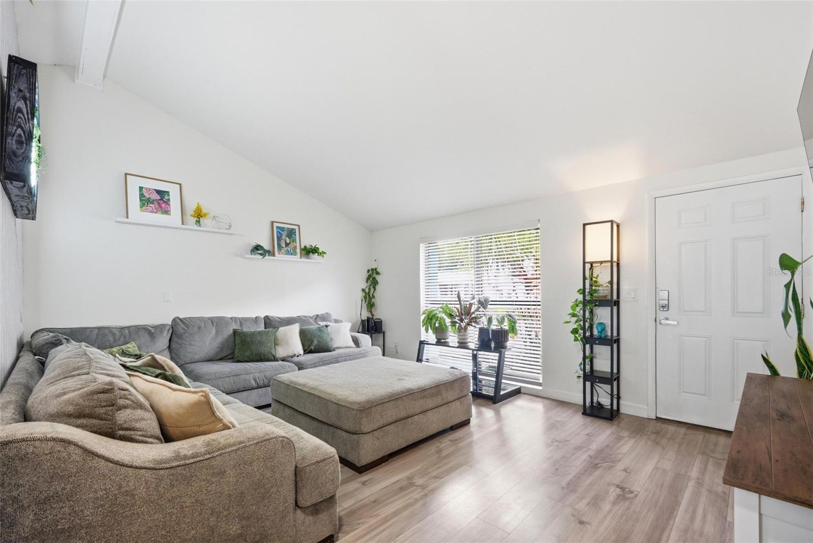 7507 WOODLAND OAKS CT, TAMPA, FL, 33615