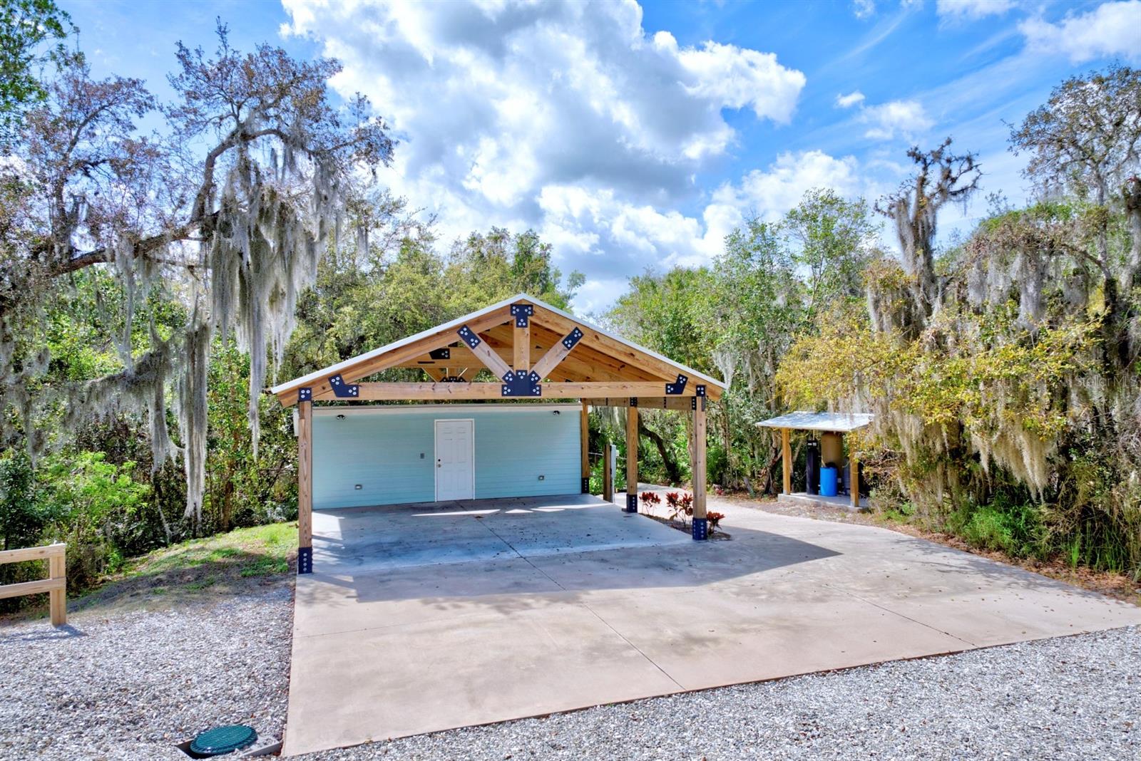 424 LAKE MIRROR DR, LAKE PLACID, FL, 33852