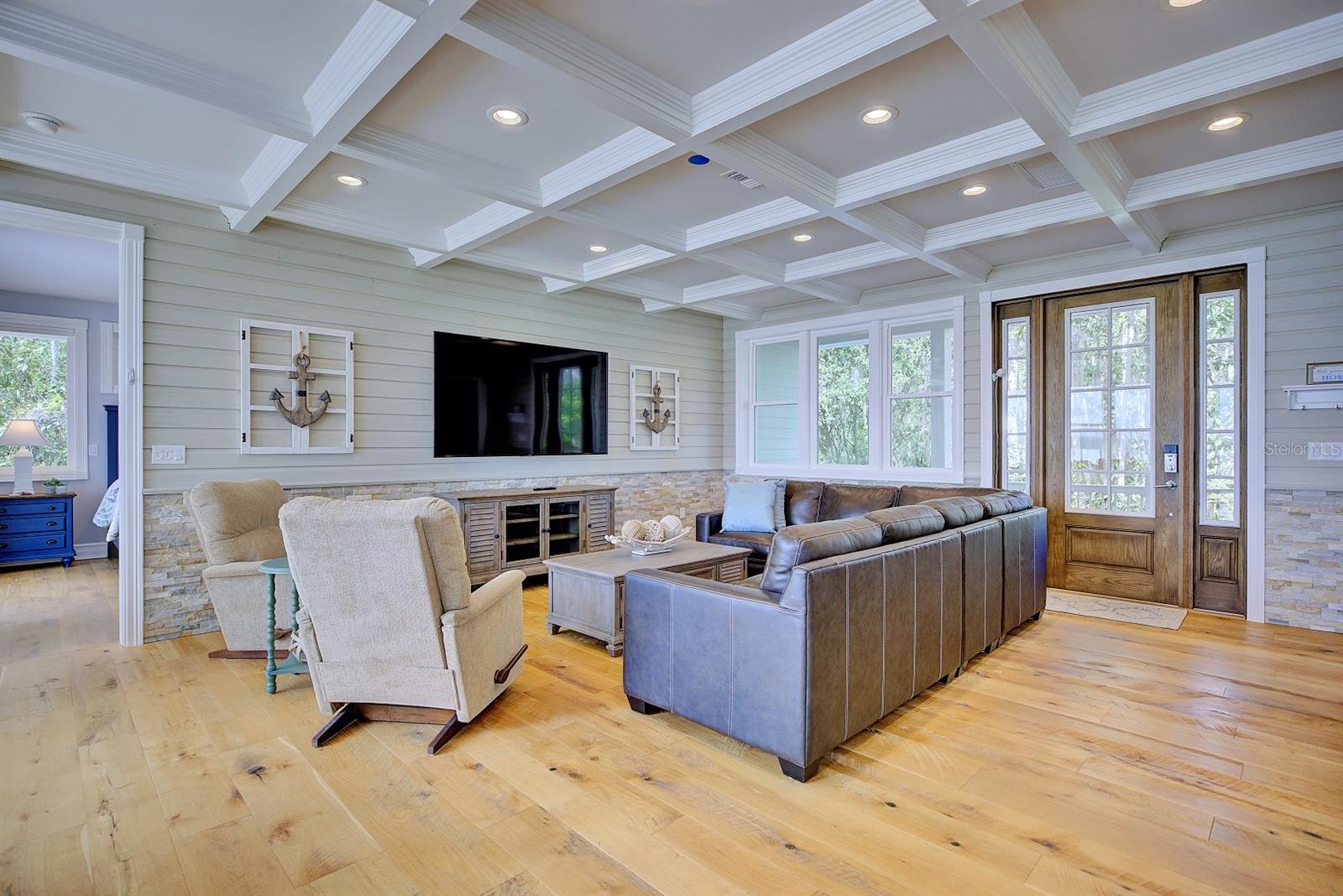 424 LAKE MIRROR DR, LAKE PLACID, FL, 33852