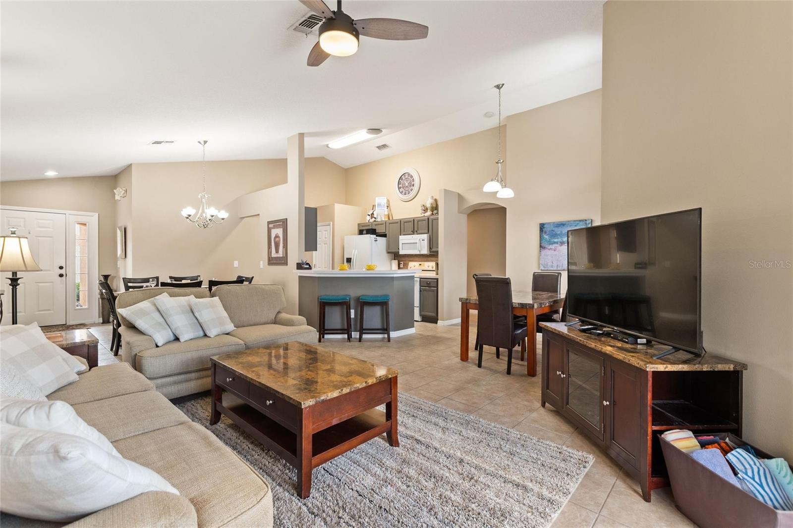 237 SEVILLA AVE, DAVENPORT, FL, 33897