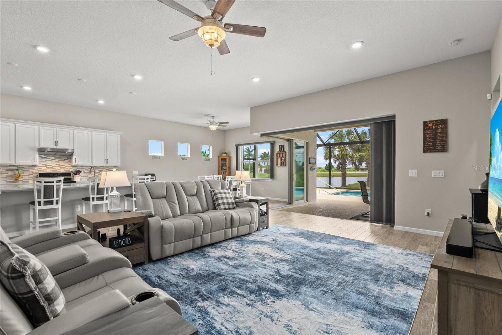 8510 COASTAL PALMS GLN, PARRISH, FL, 34219