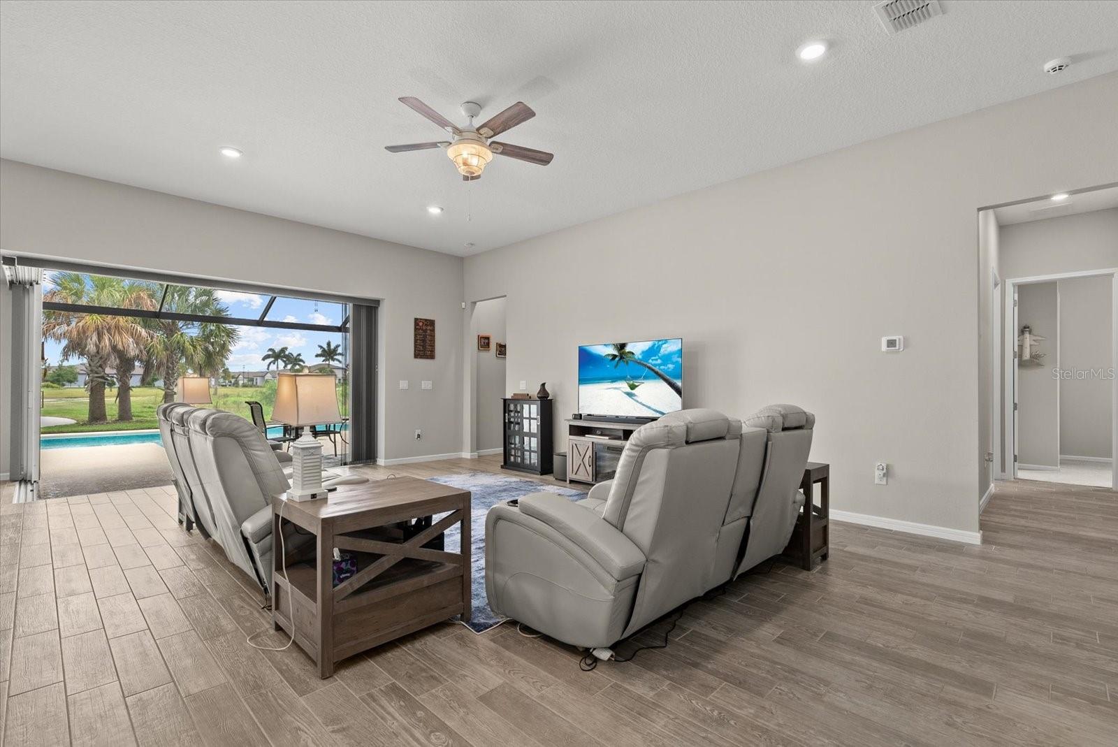 8510 COASTAL PALMS GLN, PARRISH, FL, 34219