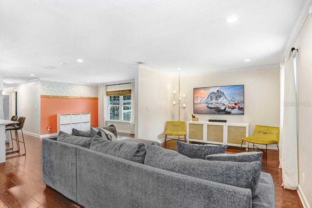 4404 W WISCONSIN AVE, TAMPA, FL, 33616