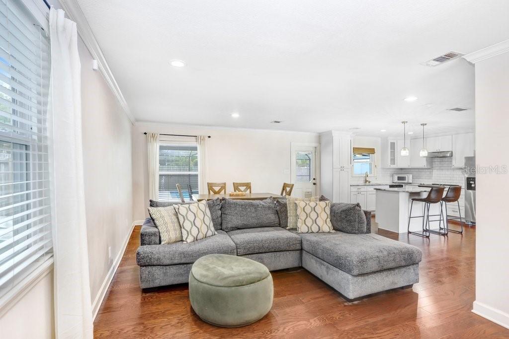 4404 W WISCONSIN AVE, TAMPA, FL, 33616