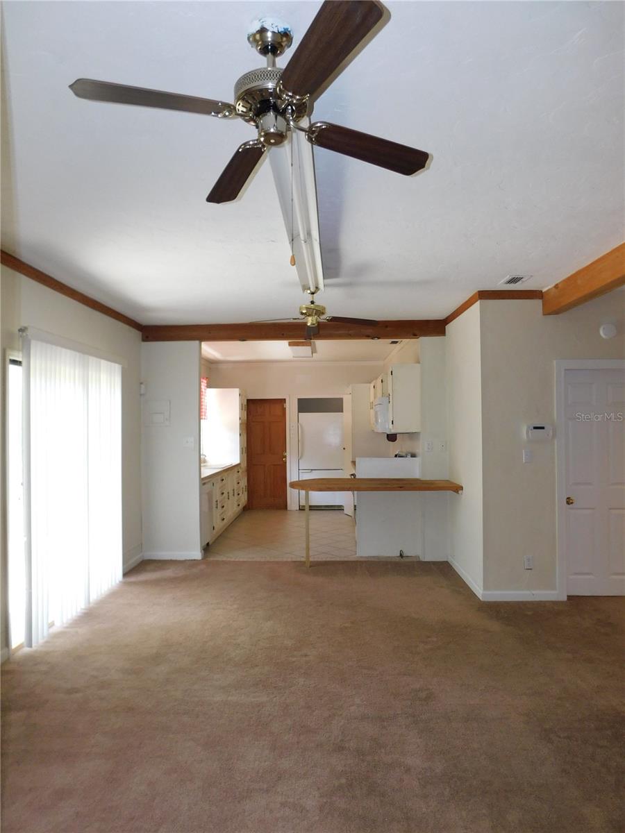 5725 E UNIVERSITY AVE, GAINESVILLE, FL, 32641