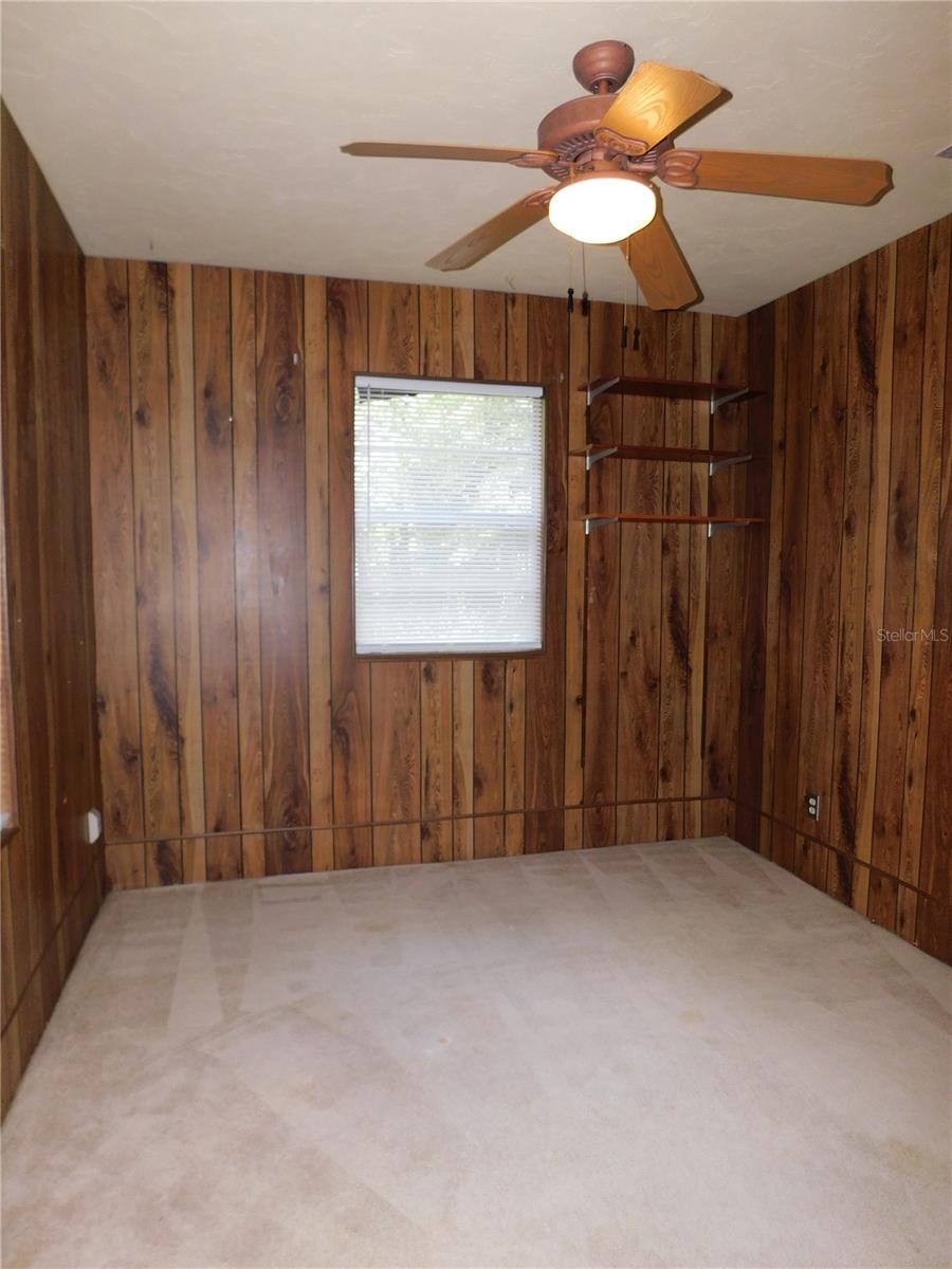 5725 E UNIVERSITY AVE, GAINESVILLE, FL, 32641