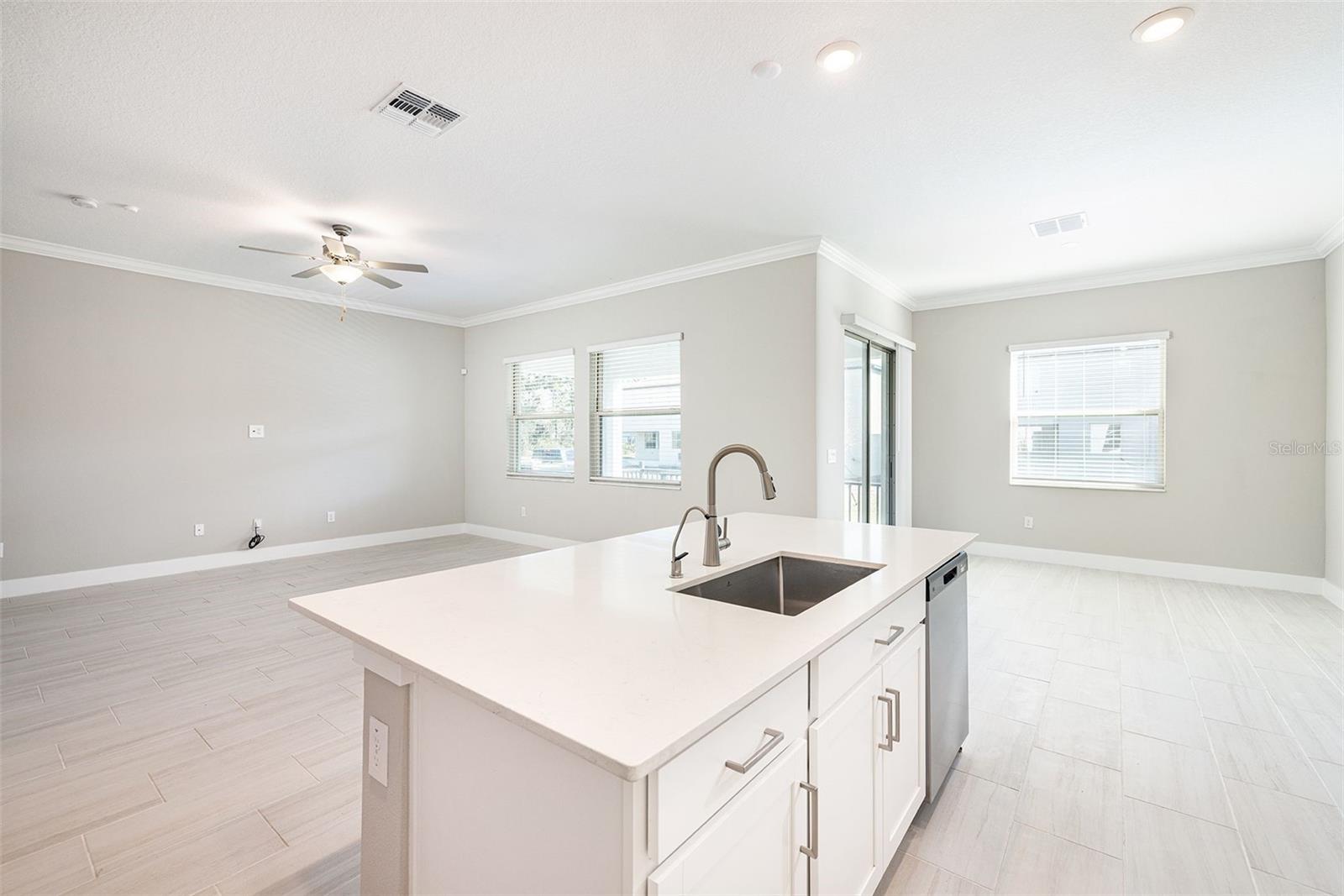7706 S SHAMROCK RD, TAMPA, FL, 33616