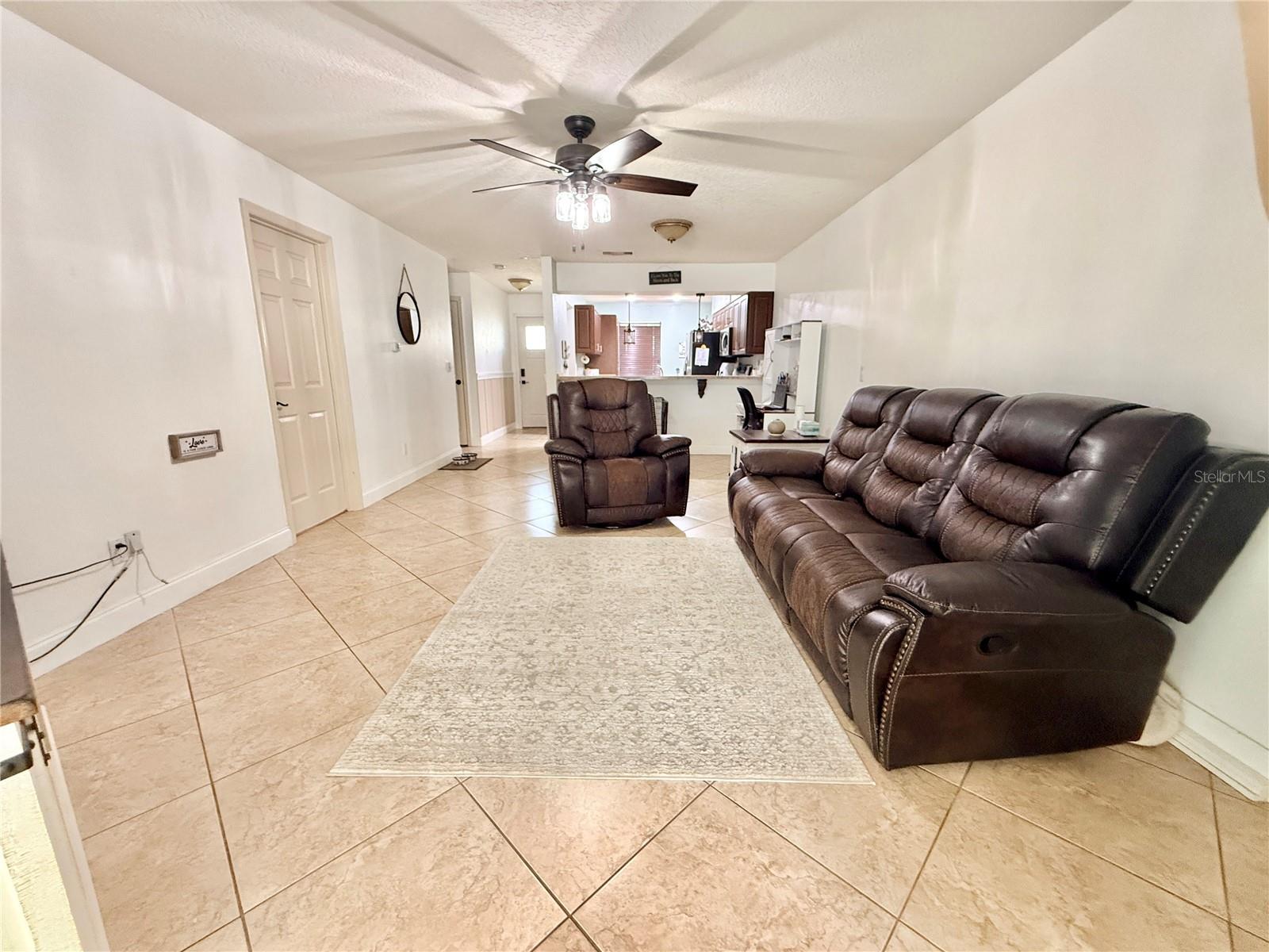 1046 W SAMMS AVE, PORT ORANGE, FL, 32129