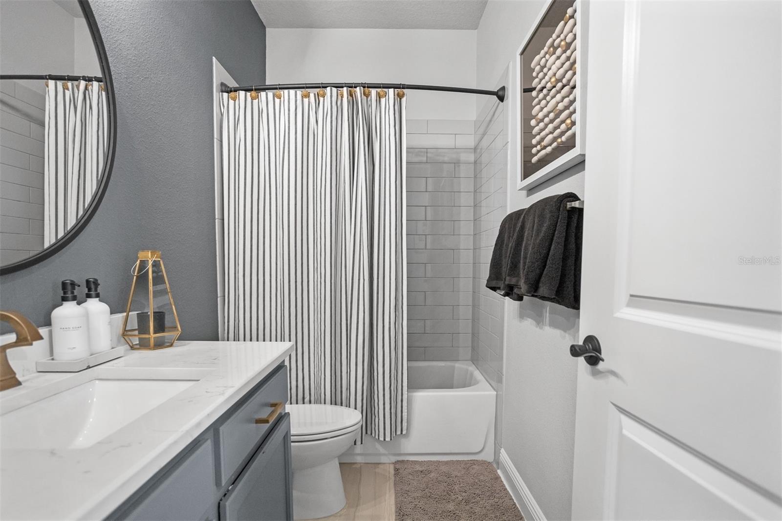 4914 LAKESHORE OAKS CT, TAMPA, FL, 33624