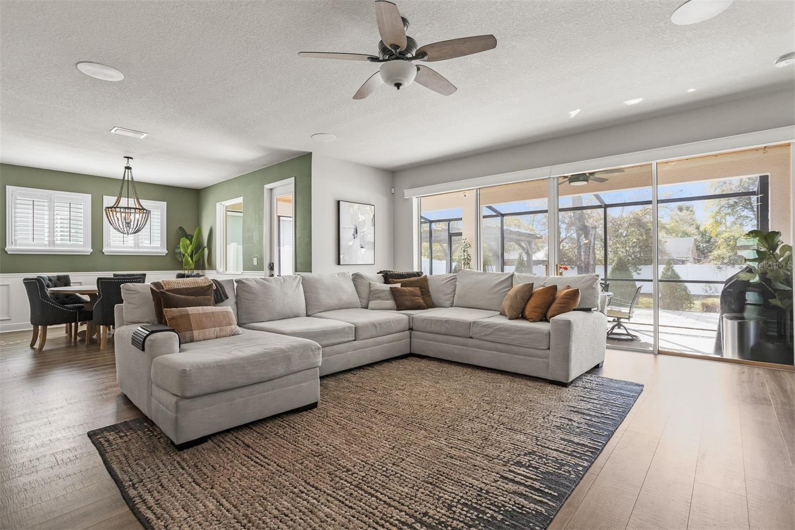 4914 LAKESHORE OAKS CT, TAMPA, FL, 33624