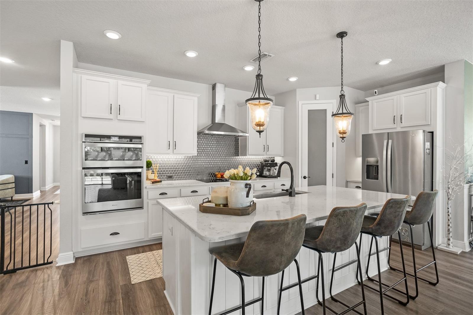 4914 LAKESHORE OAKS CT, TAMPA, FL, 33624