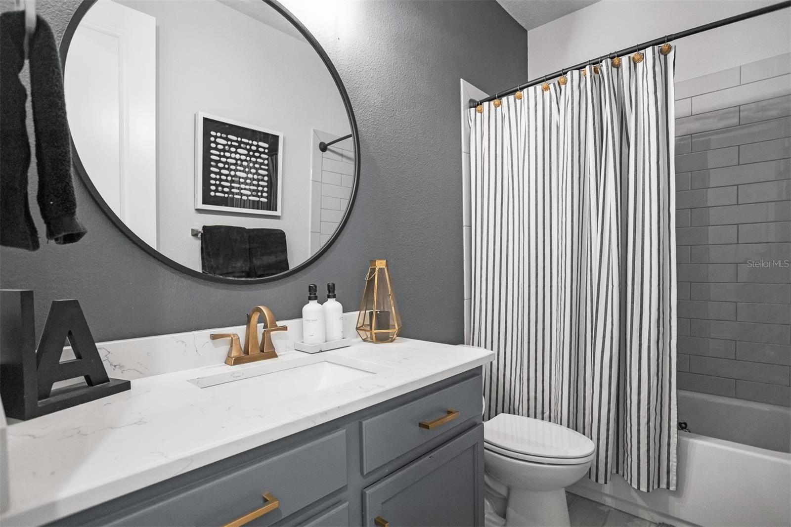 4914 LAKESHORE OAKS CT, TAMPA, FL, 33624