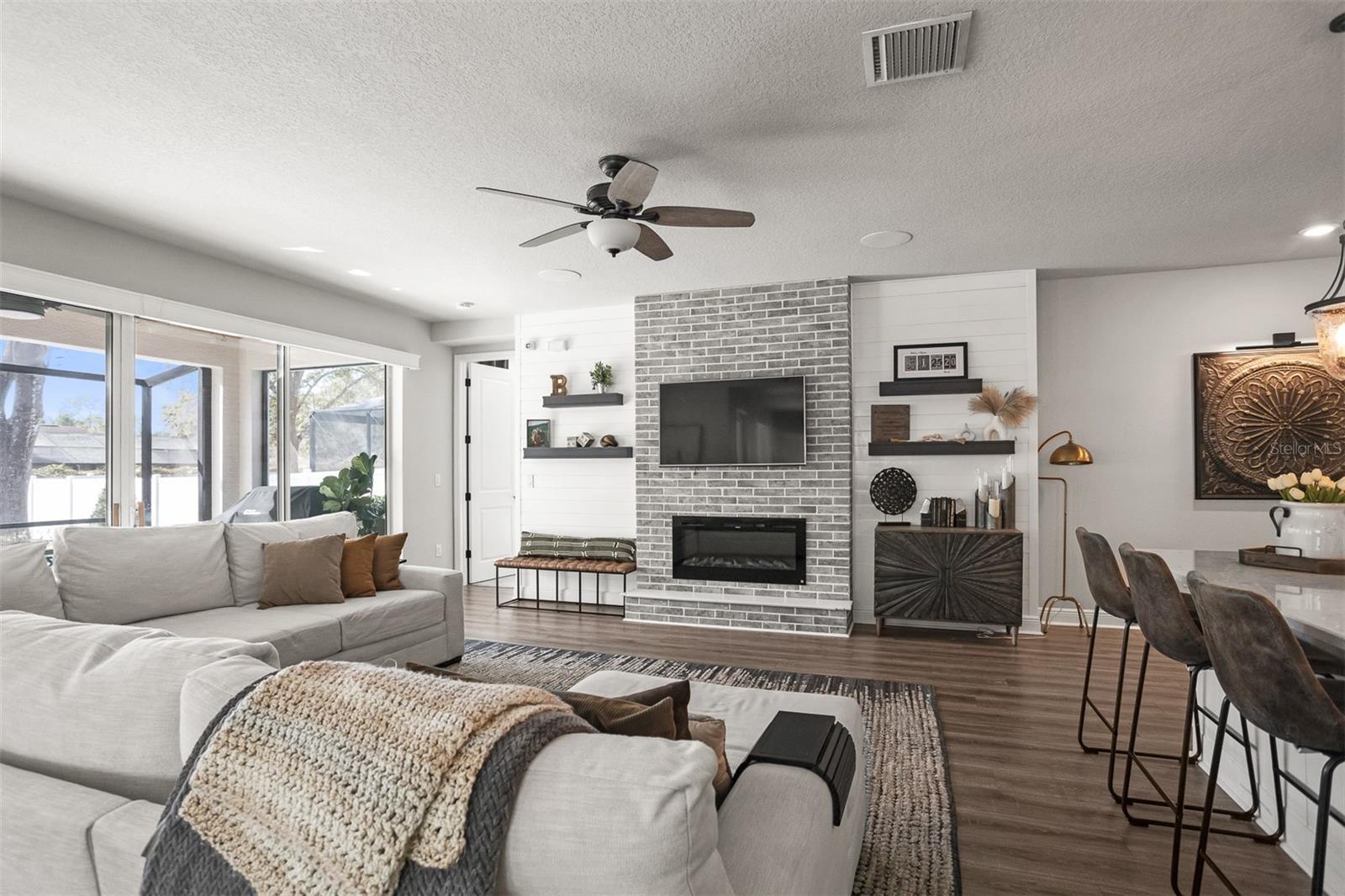 4914 LAKESHORE OAKS CT, TAMPA, FL, 33624