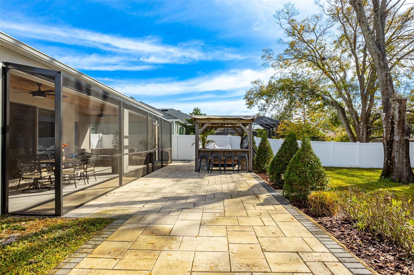 4914 LAKESHORE OAKS CT, TAMPA, FL, 33624