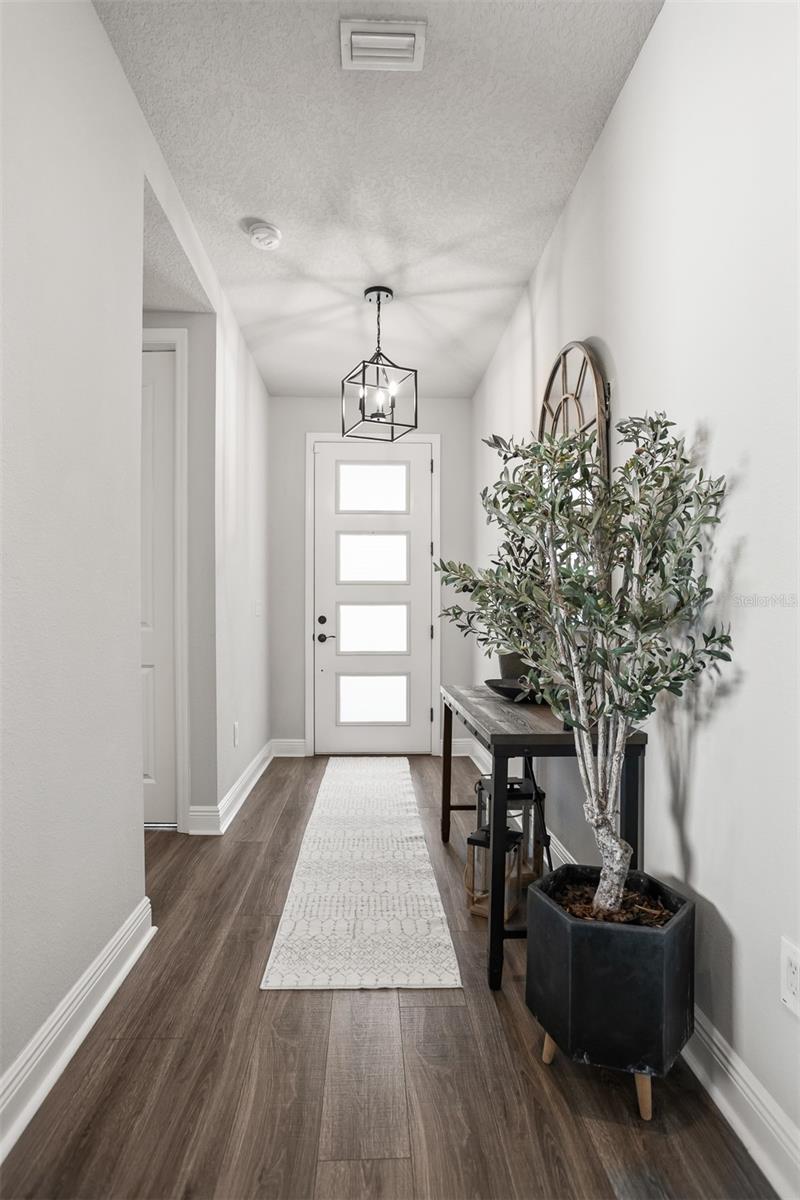 4914 LAKESHORE OAKS CT, TAMPA, FL, 33624