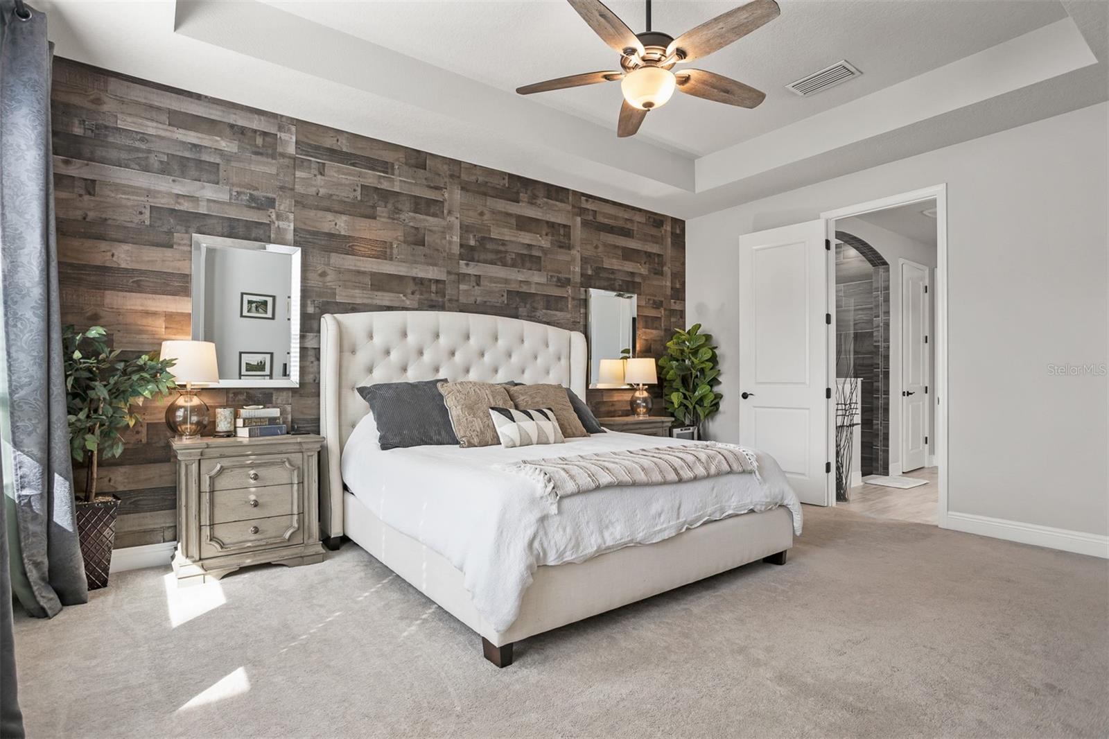 4914 LAKESHORE OAKS CT, TAMPA, FL, 33624