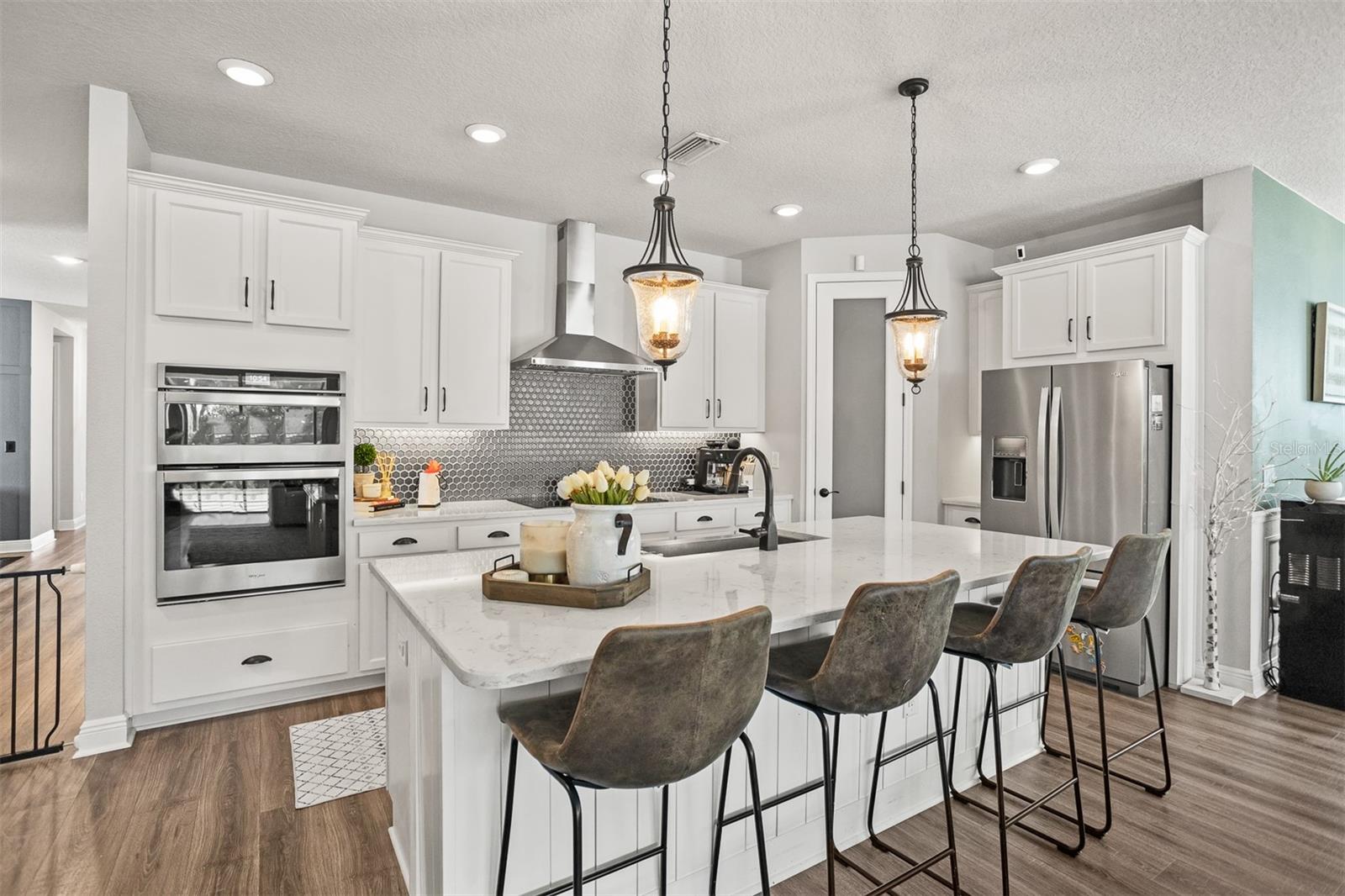 4914 LAKESHORE OAKS CT, TAMPA, FL, 33624