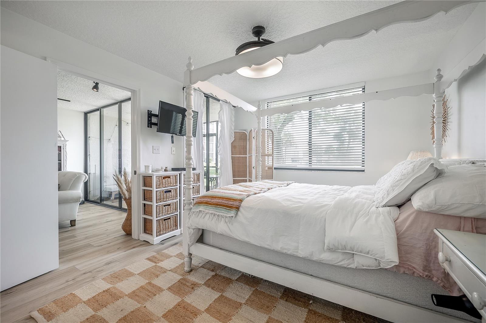 2424 W TAMPA BAY BLVD #M104, TAMPA, FL, 33607