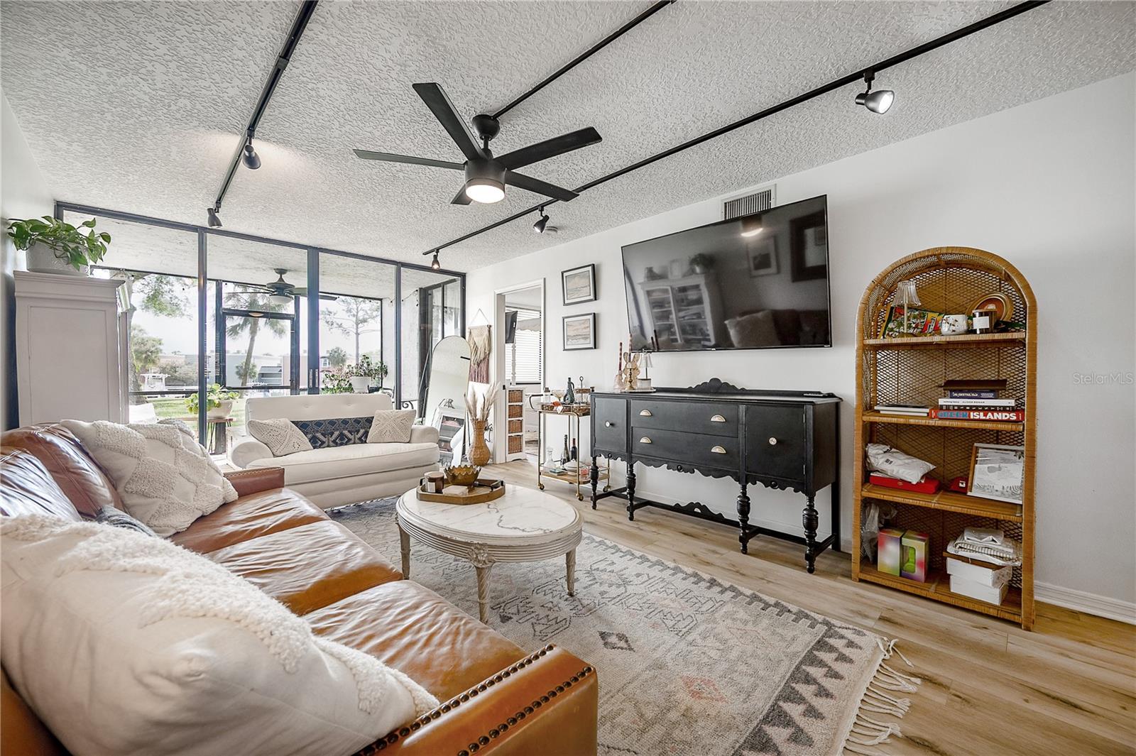 2424 W TAMPA BAY BLVD #M104, TAMPA, FL, 33607