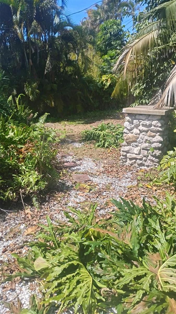 498 BAYVIEW DR NE, ST PETERSBURG, FL, 33704