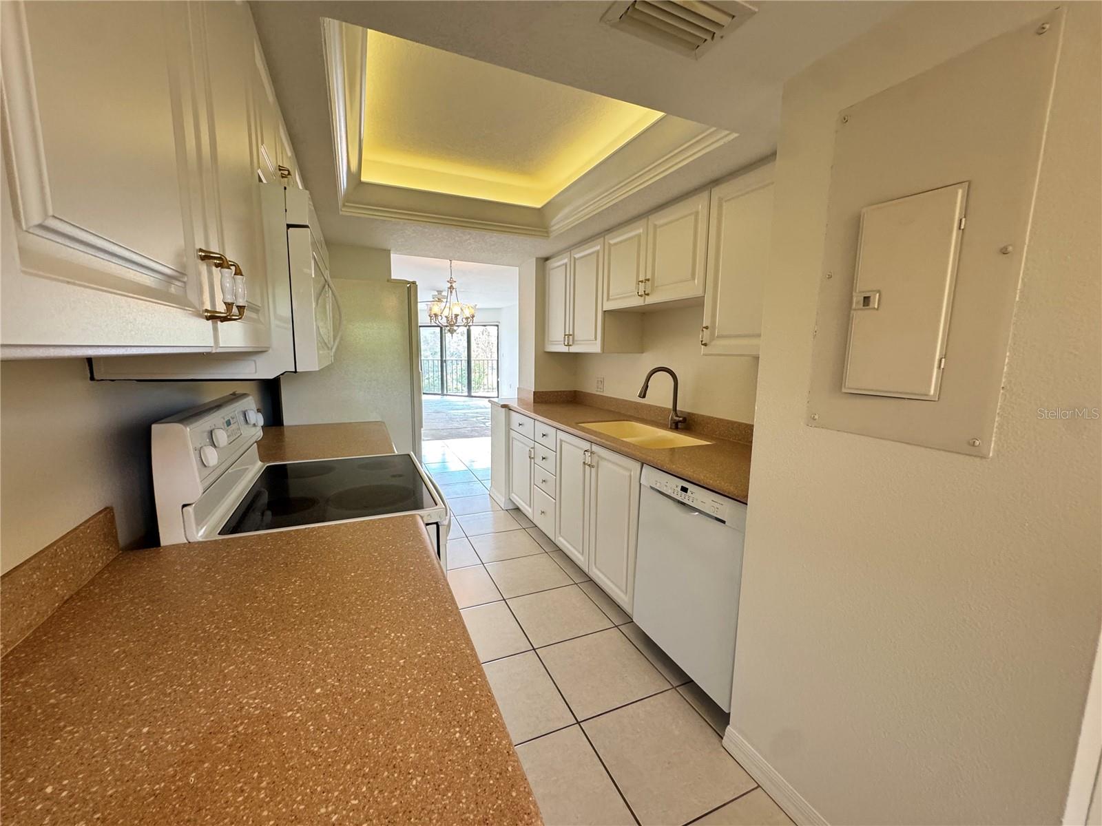 204 3RD ST W #204, BRADENTON, FL, 34205