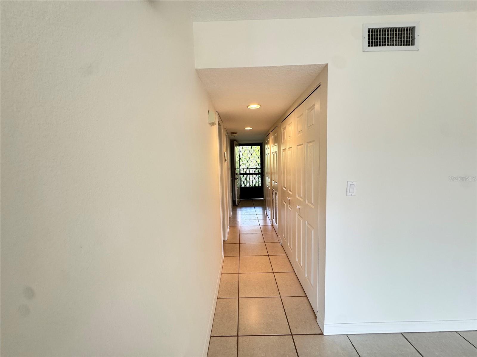 204 3RD ST W #204, BRADENTON, FL, 34205