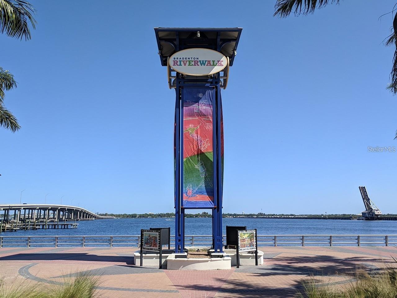 204 3RD ST W #204, BRADENTON, FL, 34205