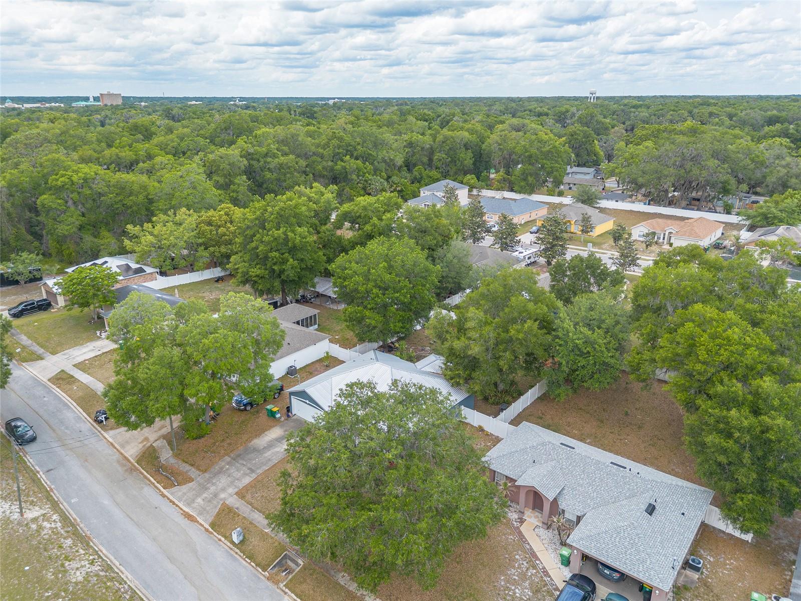 1031 E WALTS AVE, DELAND, FL, 32724