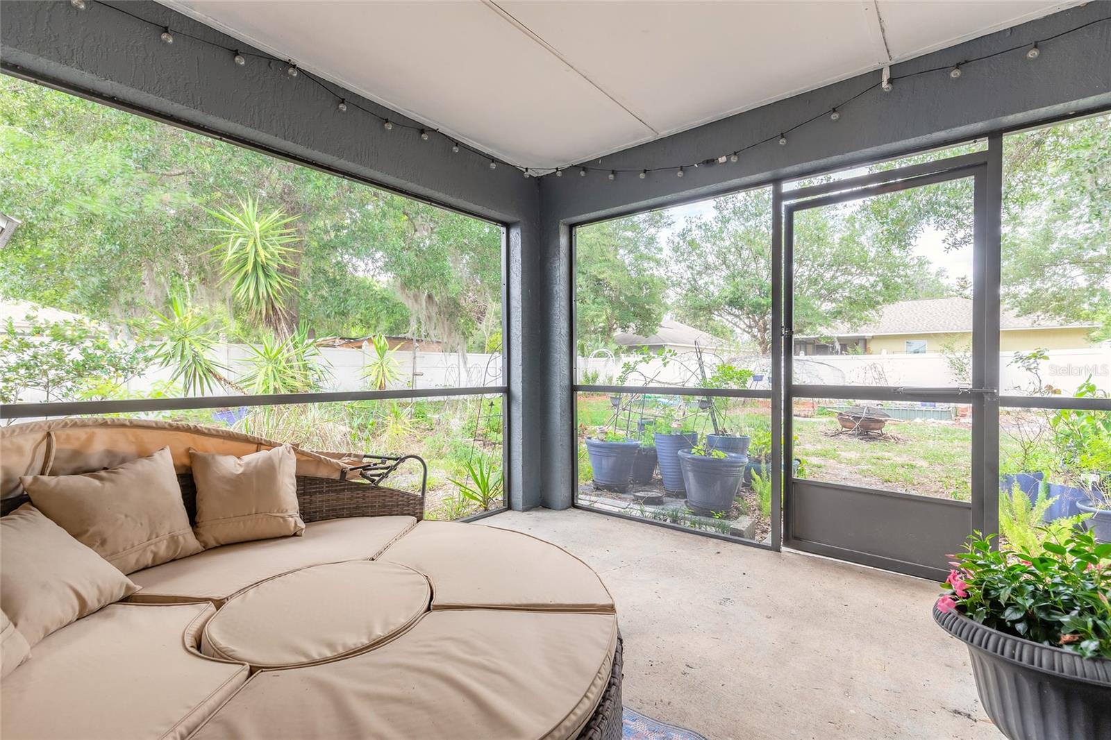 1031 E WALTS AVE, DELAND, FL, 32724