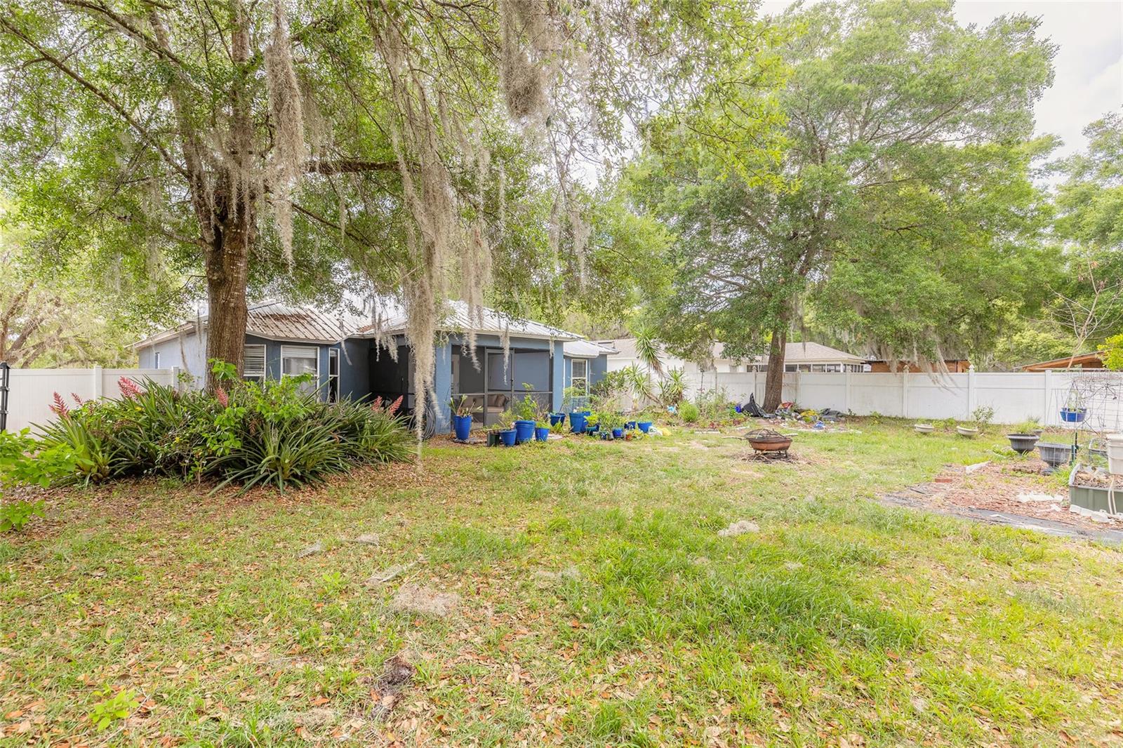 1031 E WALTS AVE, DELAND, FL, 32724