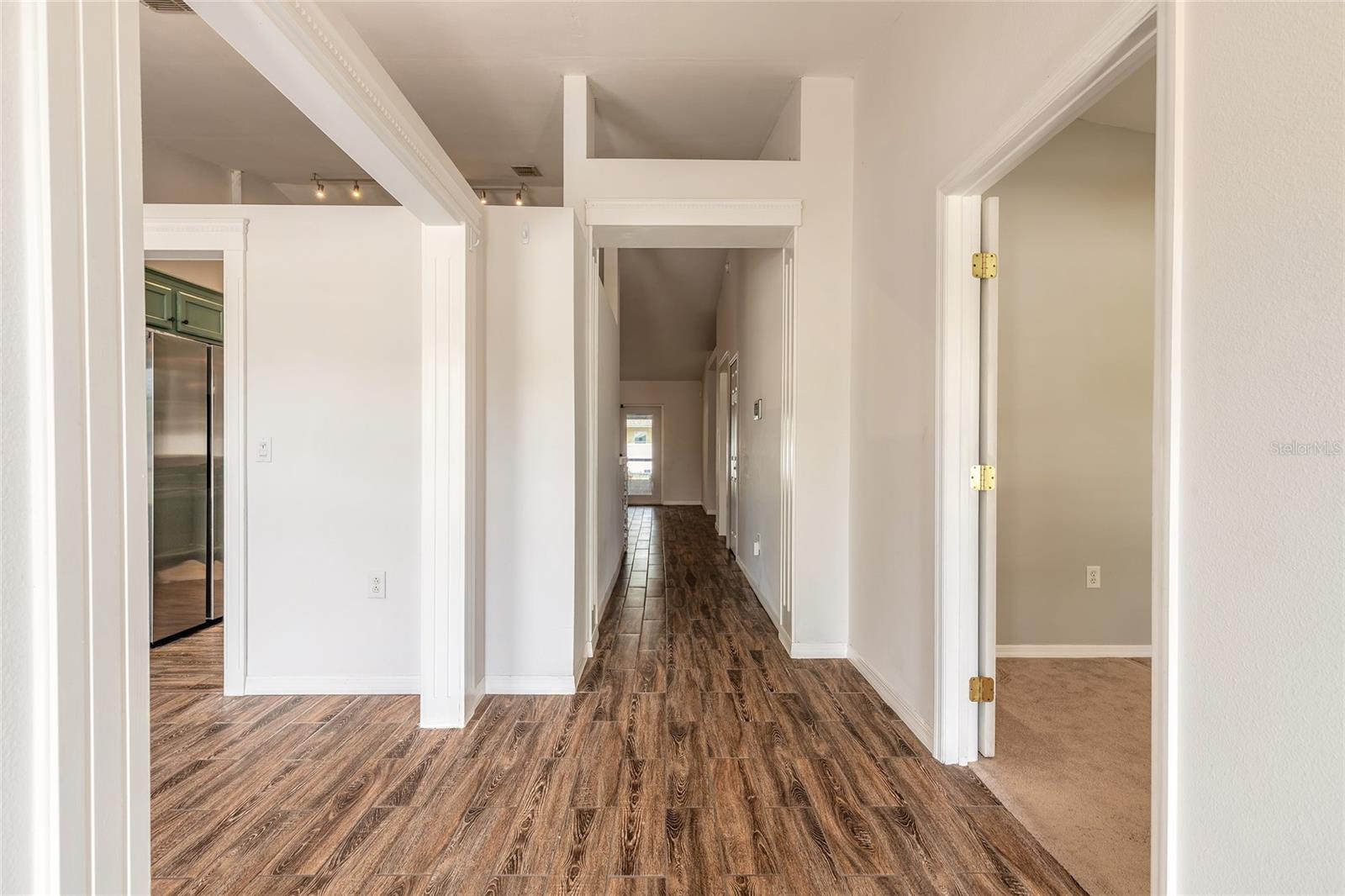 1031 E WALTS AVE, DELAND, FL, 32724