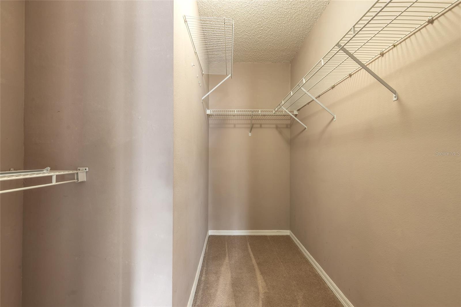 1031 E WALTS AVE, DELAND, FL, 32724