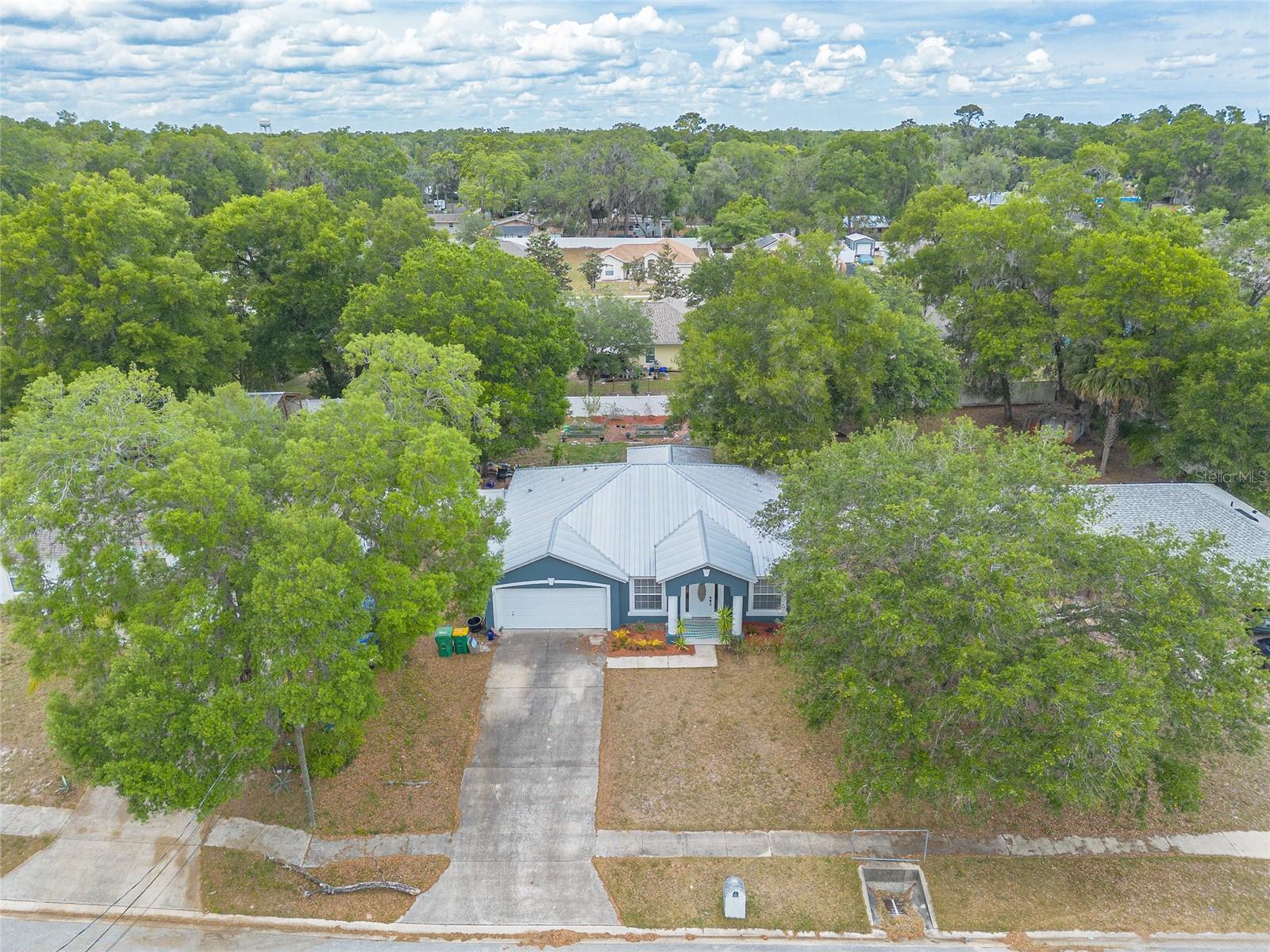 1031 E WALTS AVE, DELAND, FL, 32724