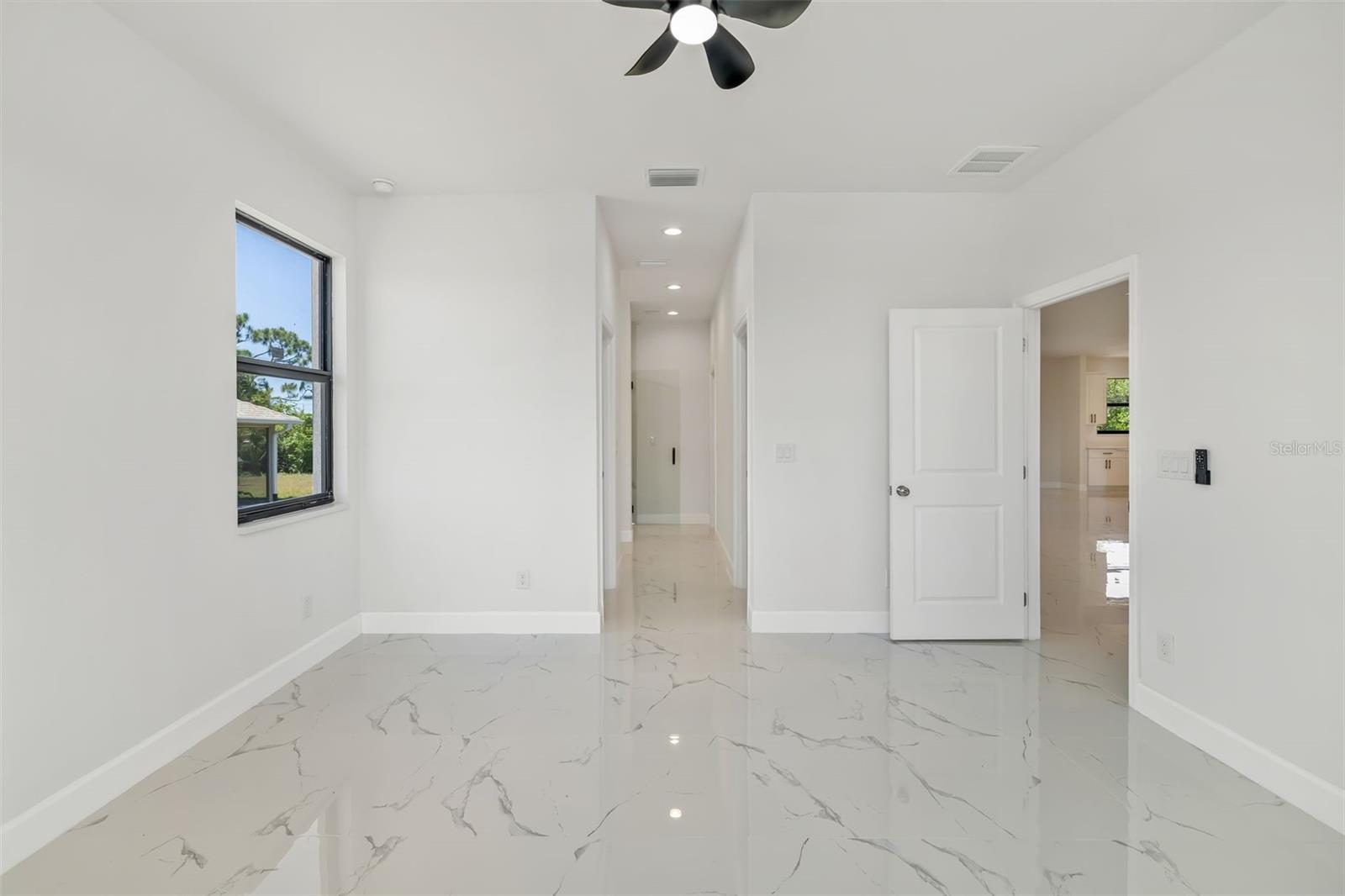 15725 AUTRY CIR, PORT CHARLOTTE, FL, 33981