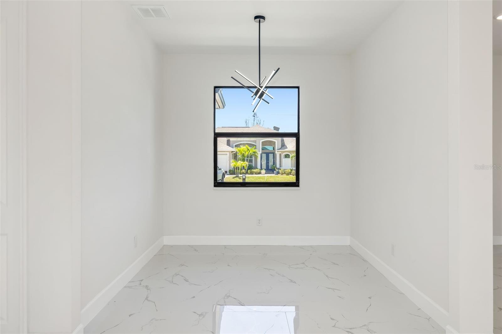 15725 AUTRY CIR, PORT CHARLOTTE, FL, 33981