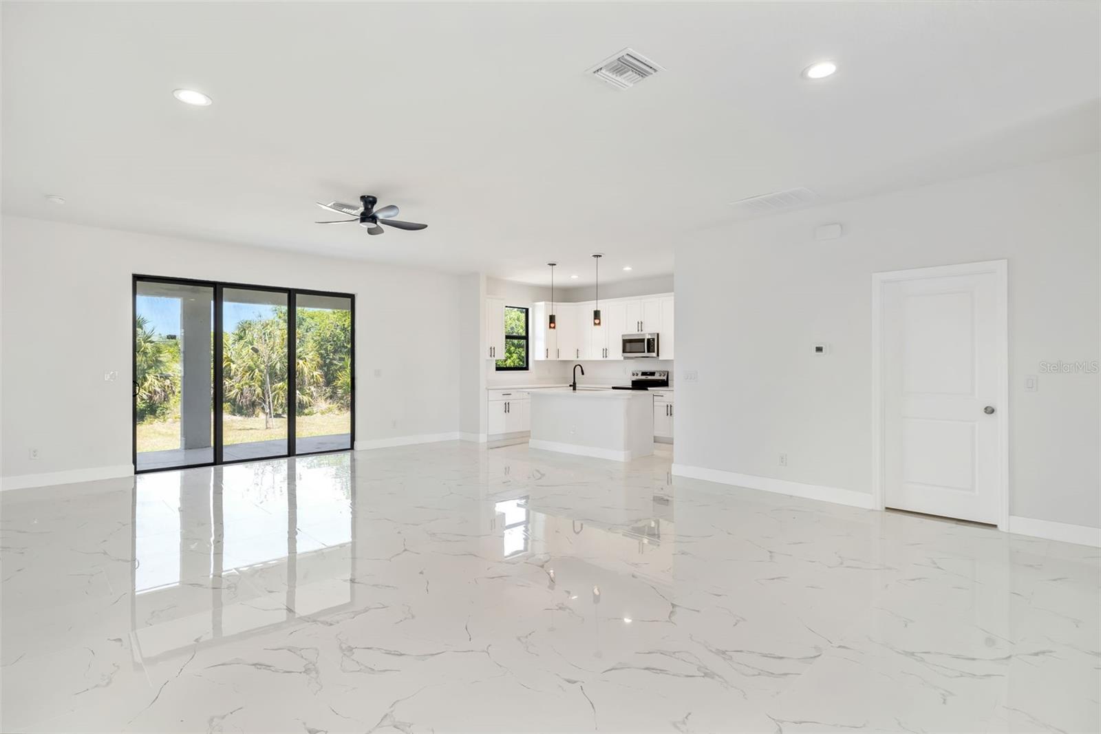 15725 AUTRY CIR, PORT CHARLOTTE, FL, 33981