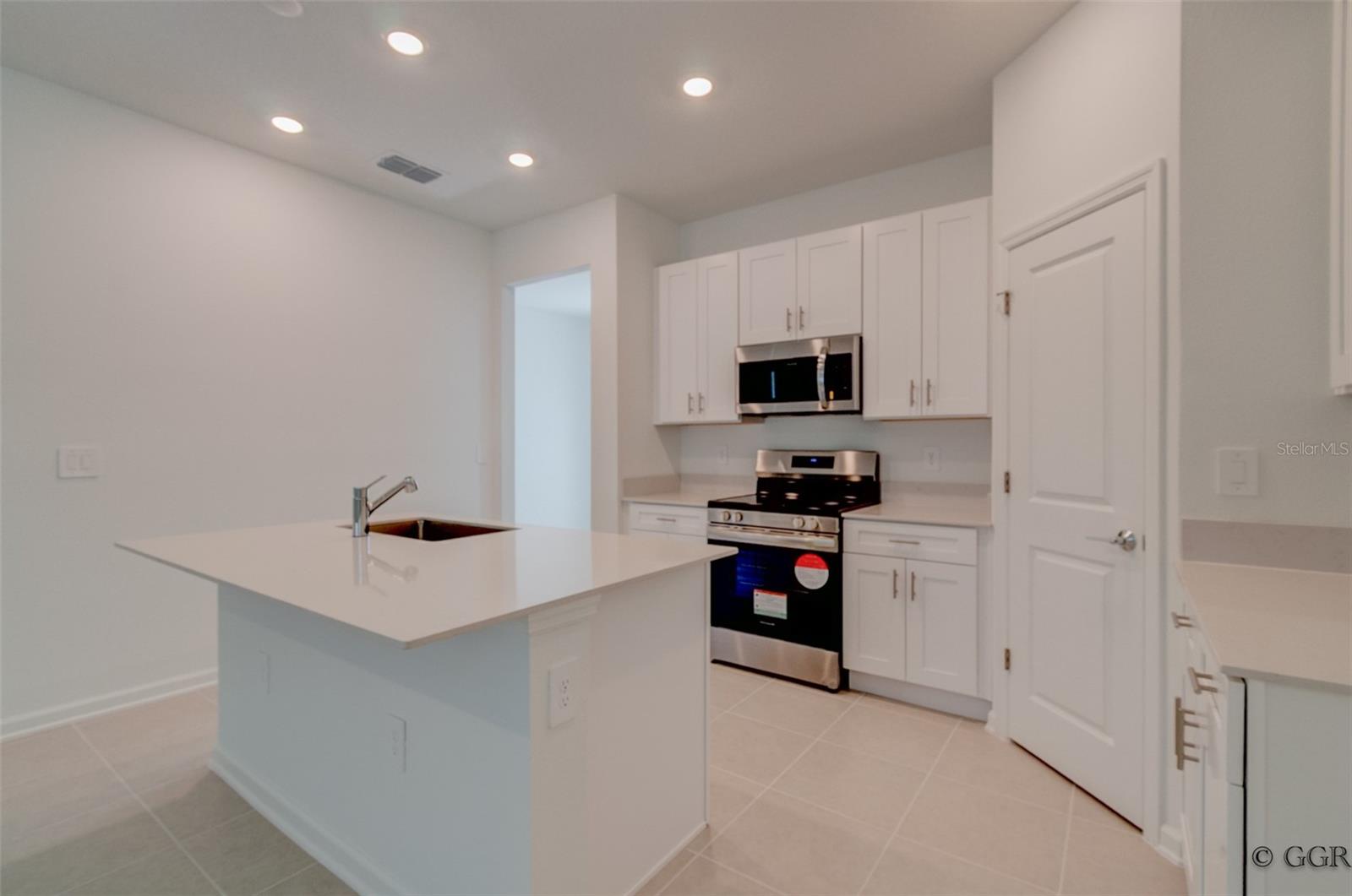 1880 RIDER RAIN LN, APOPKA, FL, 32703