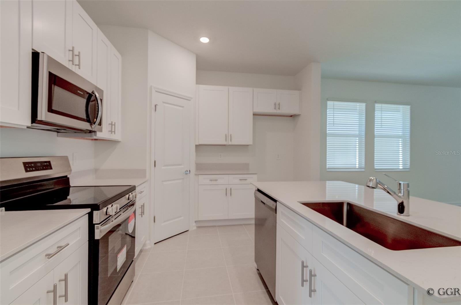 1880 RIDER RAIN LN, APOPKA, FL, 32703