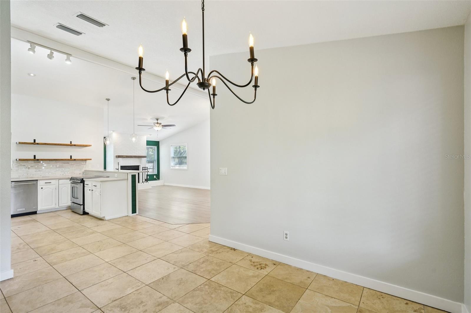 3109 LAKE VALENCIA LN E, PALM HARBOR, FL, 34684