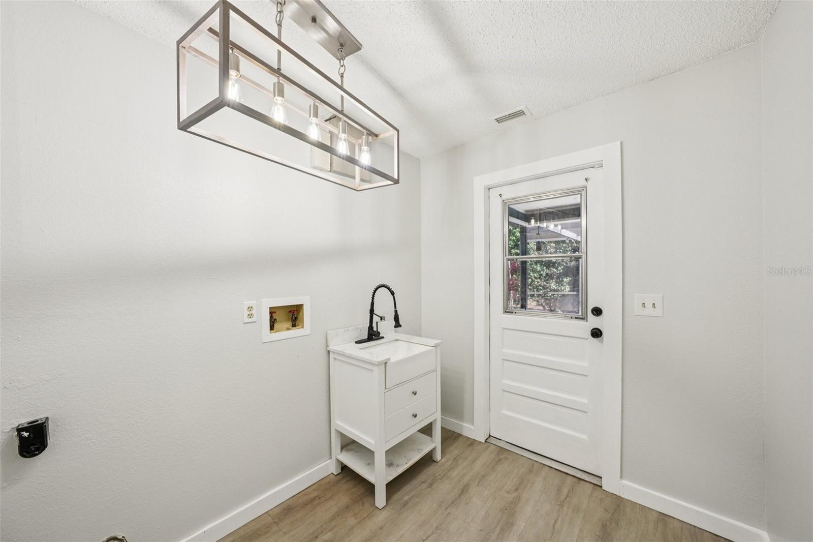 3109 LAKE VALENCIA LN E, PALM HARBOR, FL, 34684