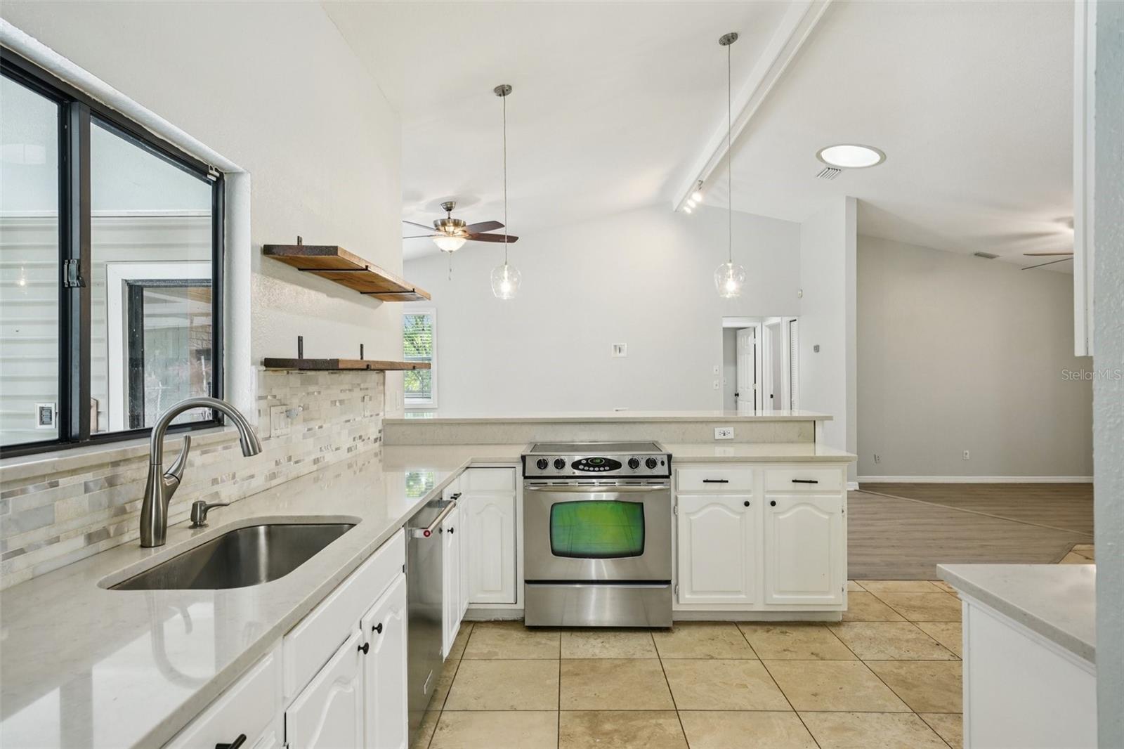 3109 LAKE VALENCIA LN E, PALM HARBOR, FL, 34684