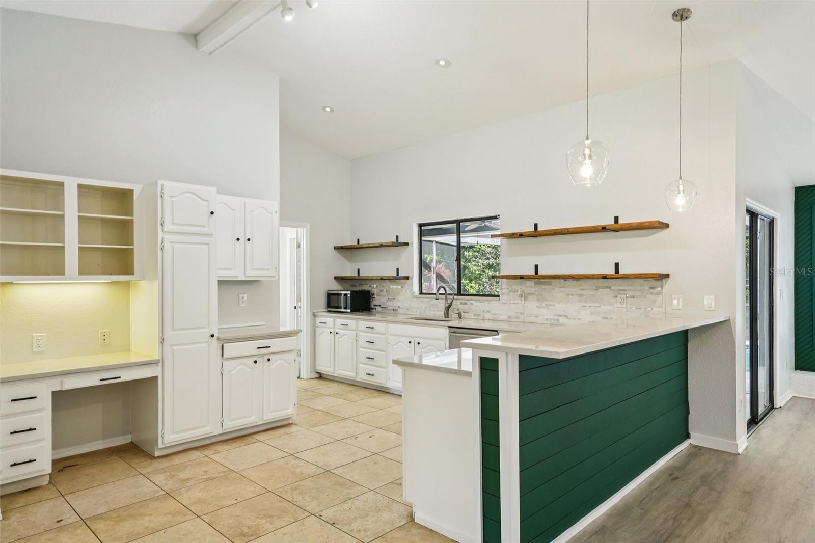 3109 LAKE VALENCIA LN E, PALM HARBOR, FL, 34684