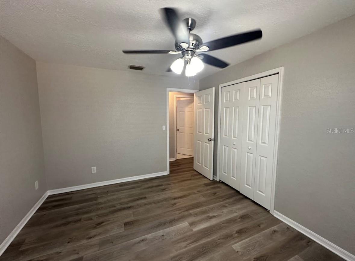 9725 FOX HOLLOW RD, TAMPA, FL, 33647