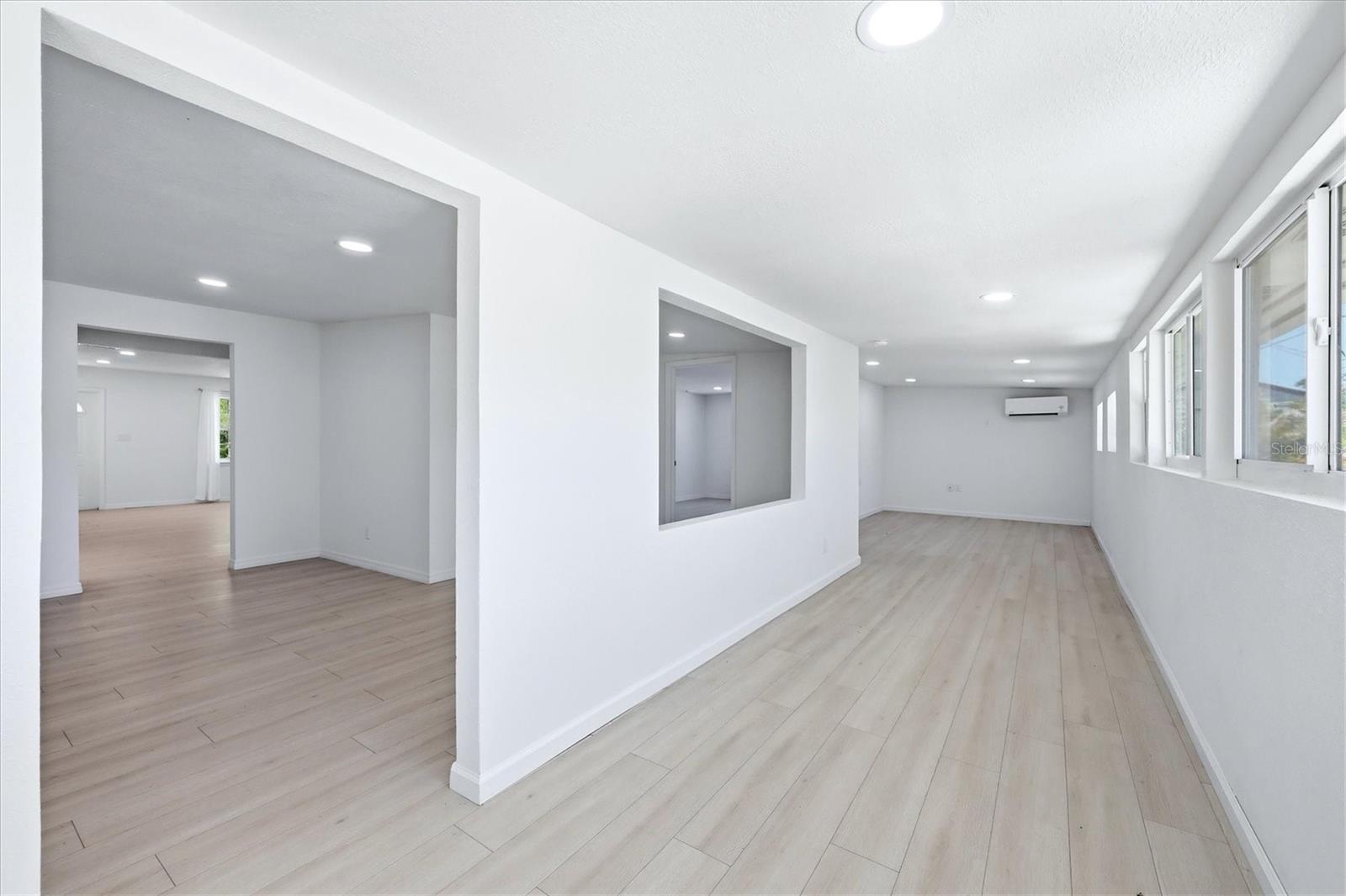 2901 POPLAR ST, SARASOTA, FL, 34237